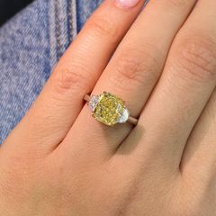 A GIA certified diamond ring with a elegant yellow diamond color.