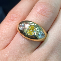 Three stone yellow-white diamond ring