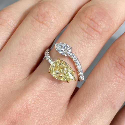 Yellow and White Pear Diamond Spiral Ring