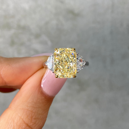 5 Carat Yellow Elonagted Radiant Diamond Engagement Ring