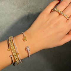 31 Carat GIA Certified Light Yellow Cushion Diamond Tennis Bracelet