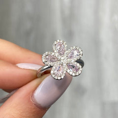 pink diamond ring. pink diamond flower. pink diamond fashion ring. floral diamond jewelry, unique jewelry inspiration