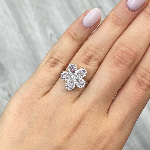 pink diamond ring. pink diamond flower. pink diamond fashion ring. floral diamond jewelry, unique jewelry inspiration