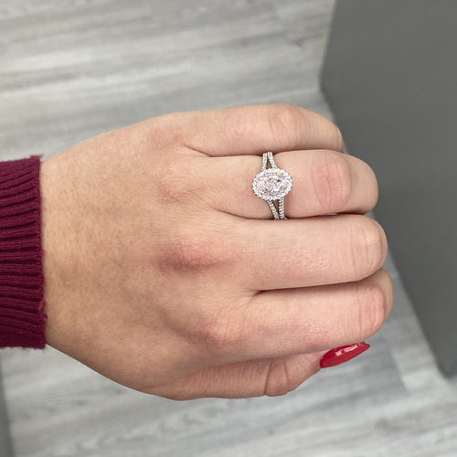 Ethereal natural pink diamond oval shaped ring, GIA certified.