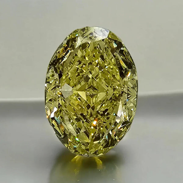 Oval Diamonds: How This Shape Enhances Every Jewelry Piece