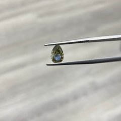 chameleon diamond. green diamond. natural diamond. fancy colored diamond.