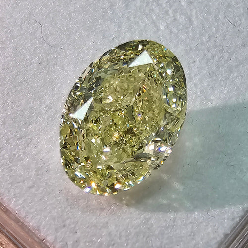 5.08ct Fancy Yellow Flawless Oval Cut Diamond - Loose