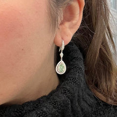 Natural Green diamond earrings. 2.50 carat green diamond earrings. Green Diamond Jewlery.