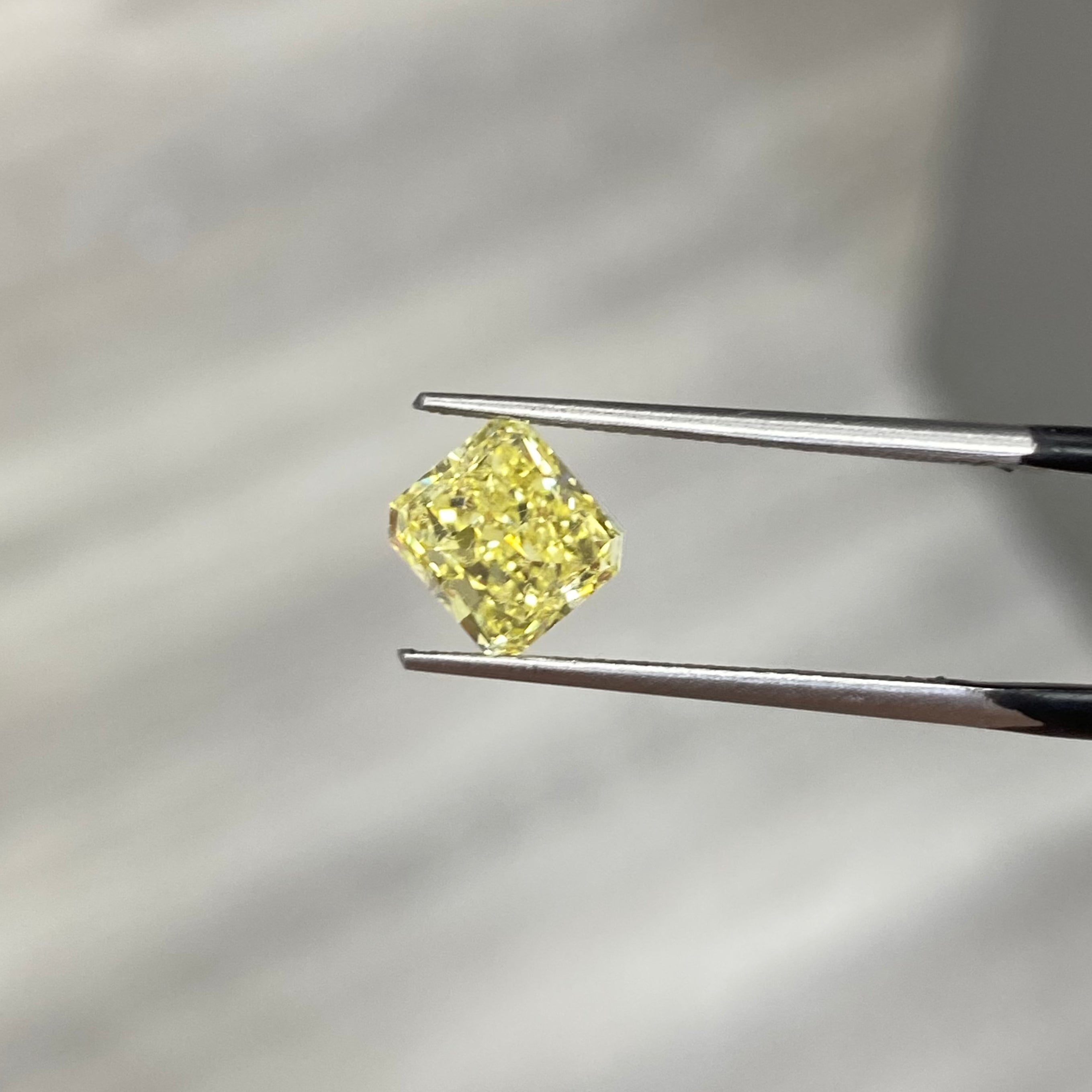 2.00ct GIA Fancy Intense Yellow VVS1 - Loose Diamond