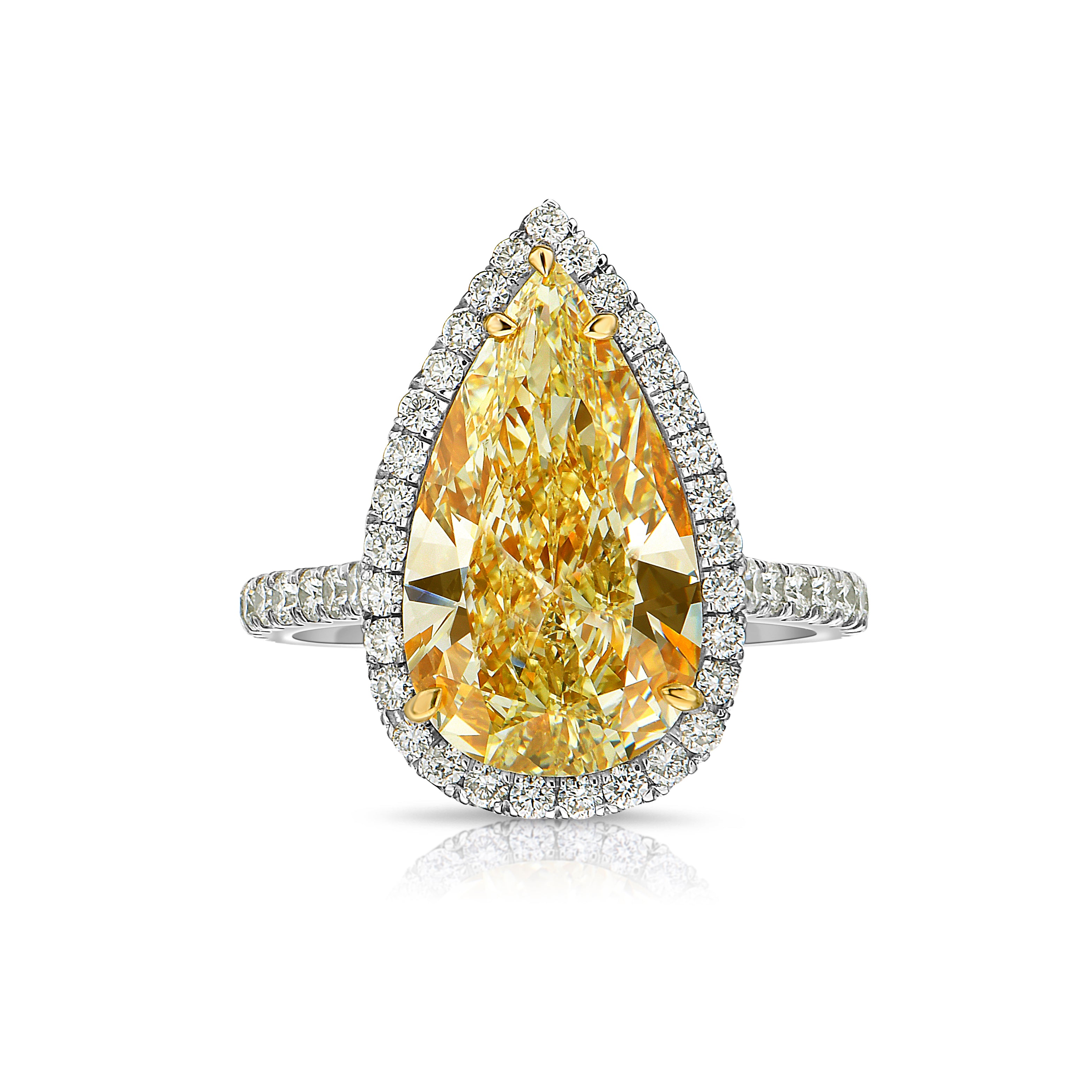 4.49ct GIA Light Yellow VS1 Pear Shape Diamond Ring