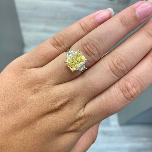 GIA certificate. Elongated Radiant yellow diamond ring. Long Radiant Yellow Diamond. Elongated yellow diamond