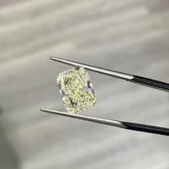 natural diamond. fancy colored diamond. yellow diamond. yellow heart diamond. fancy yellow diamond. yellow diamond cushion. cushion cut diamond.