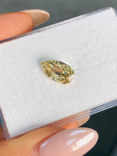 3 carat fancy brown yellow champagne pear shape diamond 