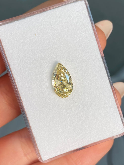3 carat fancy brown yellow champagne pear shape diamond 
