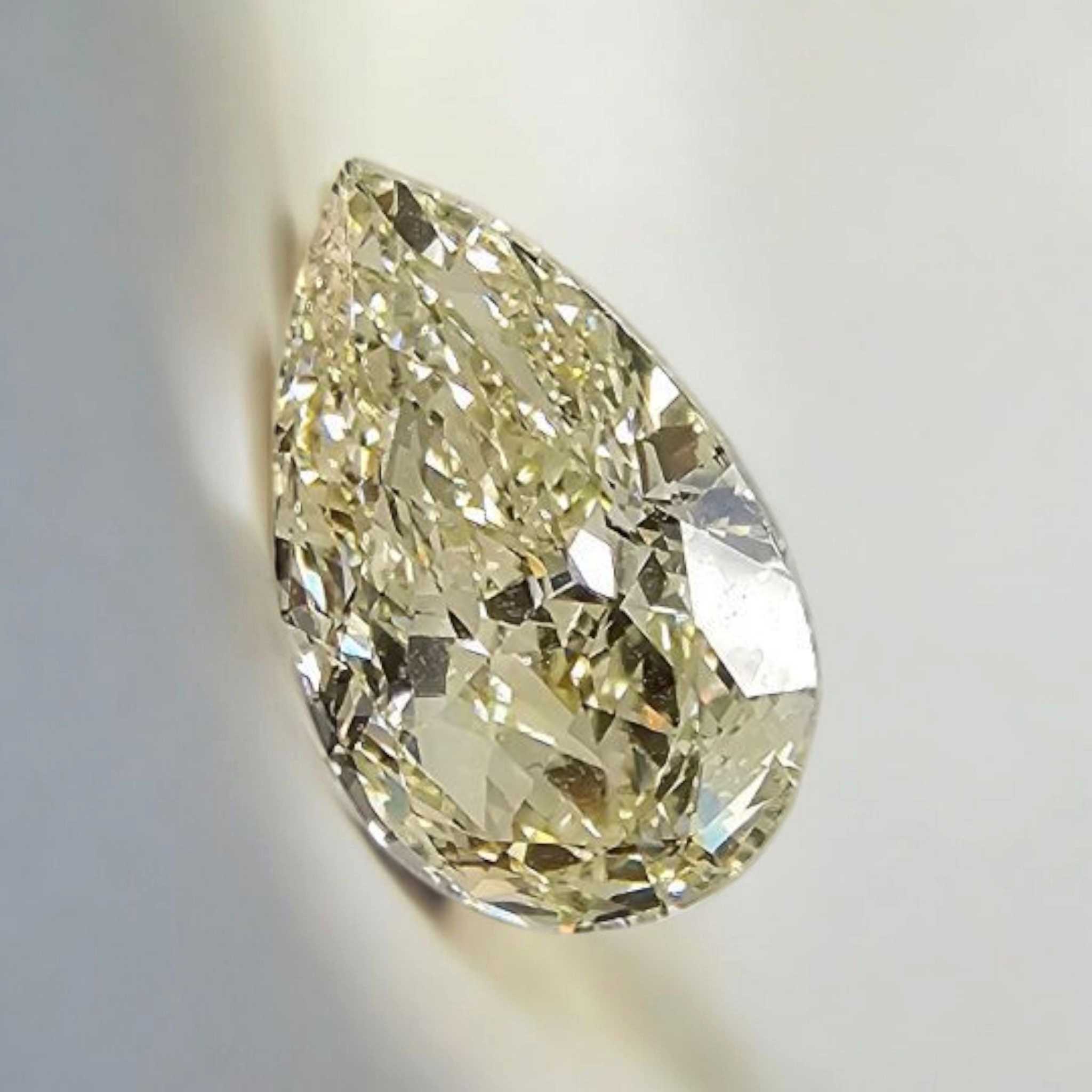 Yellow Diamonds – Rare Colors