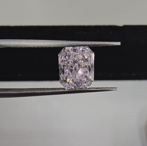 2.42 Carat Elongated Radiant Cut Diamond Internally Flawless (IF) clarity Very Light Pink Excellent, Very Good Cutting, No Fluorescence GIA Certified Diamond