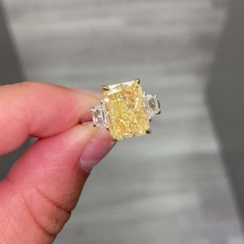 Elongated Radiant yellow diamond ring. Long Radiant Yellow Diamond. Elongated yellow diamond