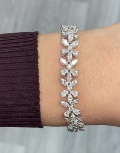 9.81ct White Diamond Flower Bracelet