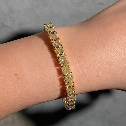 31 Carat GIA Certified Light Yellow Cushion Diamond Tennis Bracelet
