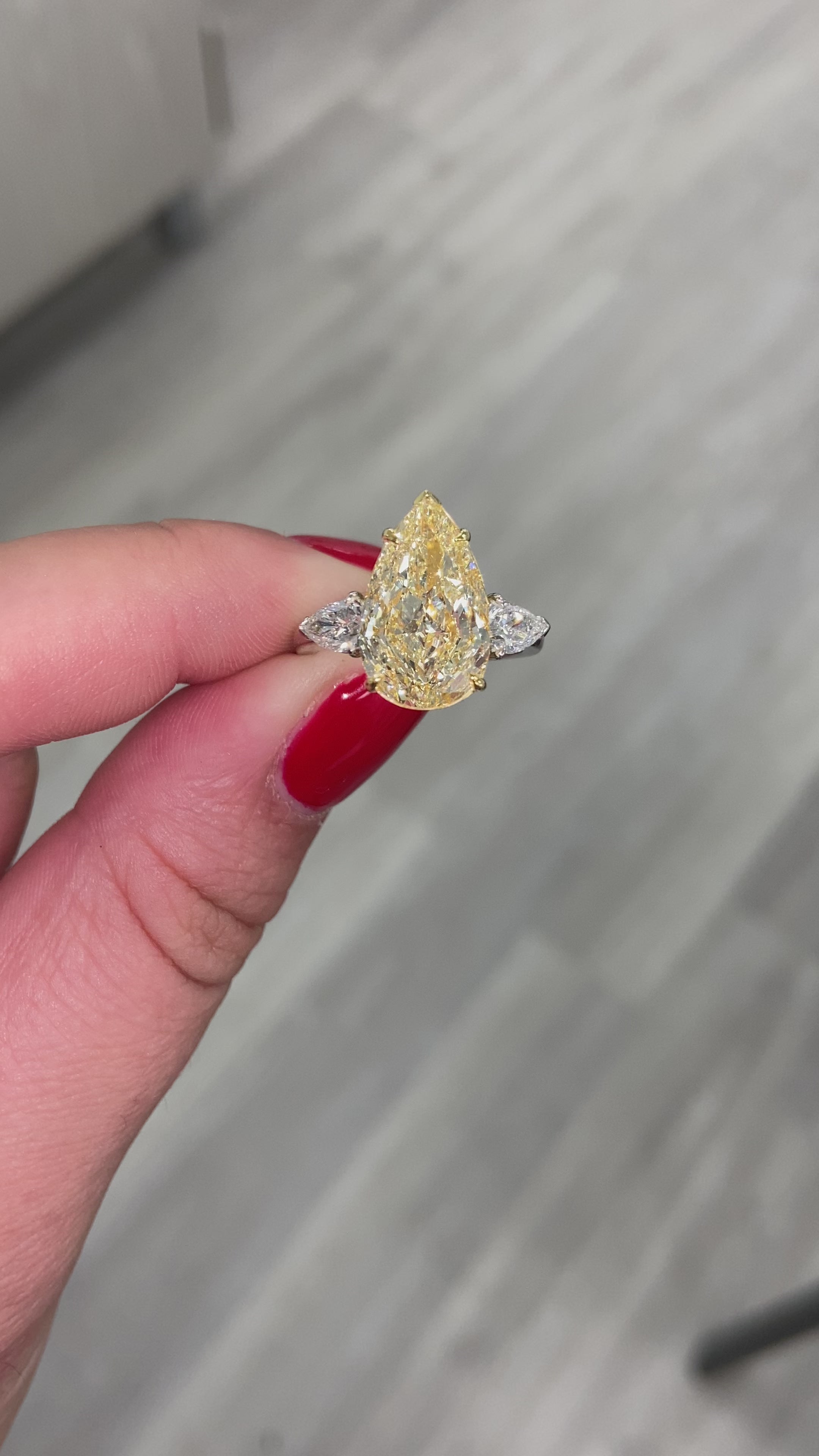 4.01ct Light Yellow Pear Diamond Ring