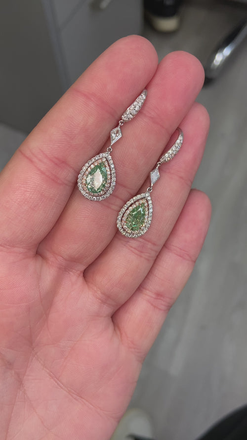 Natural Green diamond earrings. 2.50 carat green diamond earrings. Green Diamond Jewlery.