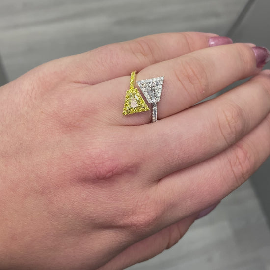 yellow diamond ring. 2 stone ring. two stone ring. unique yellow diamond ring