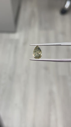 chameleon diamond. green diamond. natural diamond. fancy colored diamond.