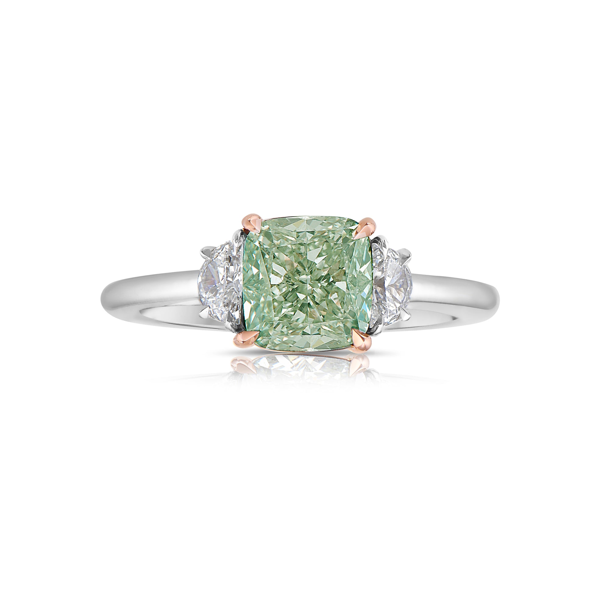 green diamond cushion. green diamond ring.Green diamond like Jennifer Lopez. JLO Green diamond. JLO Green.