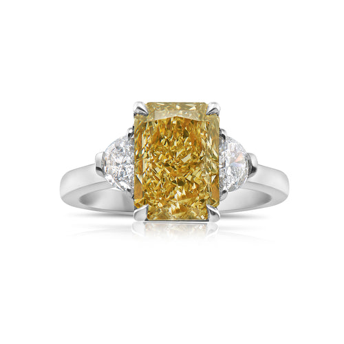 Fancy long radiant. Long radiant yellow diamond. fancy yellow diamond ring. yellow diamond ring. 