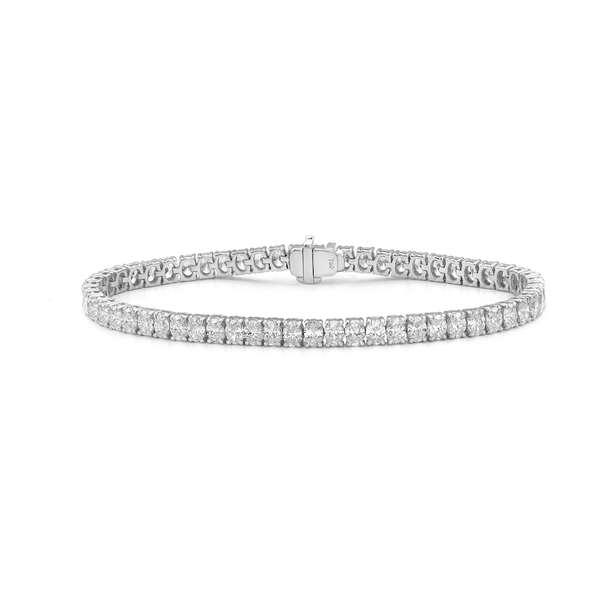 oval tennis bracelet. Oval diamond bracelet. Simple diamond bracelet. White tennis bracelet