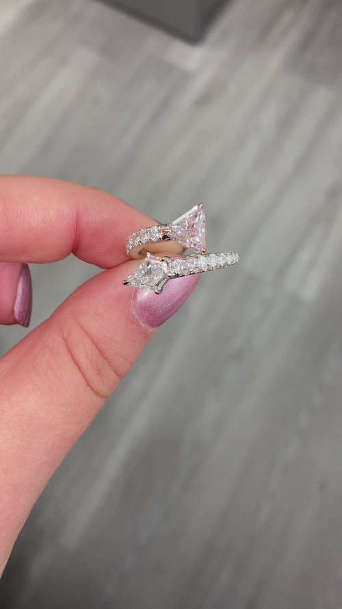 Moi et toi ring, pink and white diamond ring